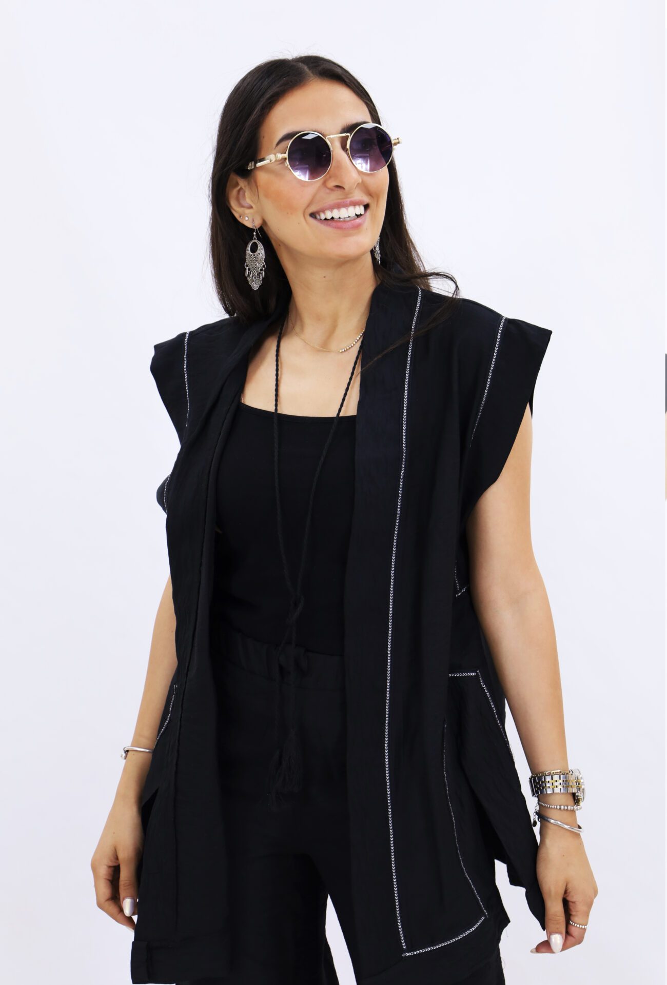 Sleek Black Vest - Image 3